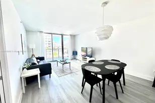 1155 Brickell Bay Dr, Miami, FL 33131 - Photo 4