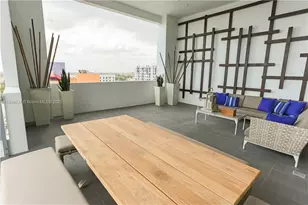 117 SW 10th St, Miami, FL 33130 - Photo 6