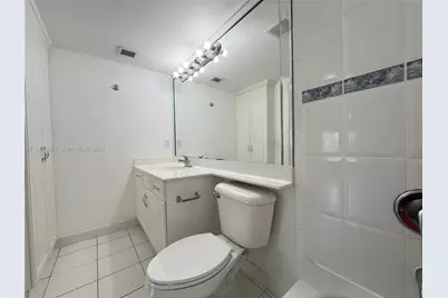 2415 NW 16th St Rd #303-1, Miami, FL 33125 - Photo 16