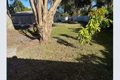 204 SW 7th Ave, Hallandale Beach, FL 33009 - Photo 32