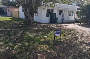 400 NE 161st St, Miami, FL 33162 - Photo 2