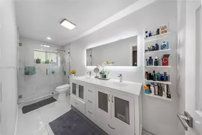 18858 NW 63rd Ct Cir, Hialeah, FL 33015 - Photo 14