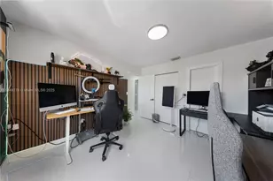 18858 NW 63rd Ct Cir, Hialeah, FL 33015 - Photo 22