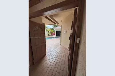 212 Citrus Trl, Boynton Beach, FL 33436 - Photo 4