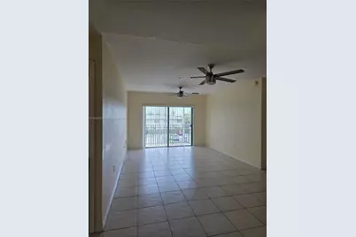 650 Palm Ave #2-B6, Hialeah, FL 33010 - Photo 6