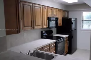 7777 Grande St, Sunrise, FL 33351 - Photo 6