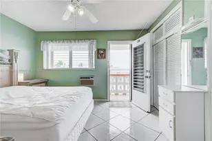 800 SW 10th Terrace, Hallandale Beach, FL 33009 - Photo 16
