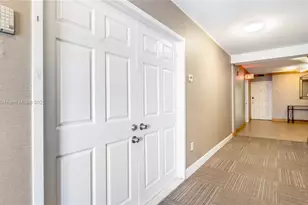 11111 Biscayne Blvd, Miami, FL 33181 - Photo 44