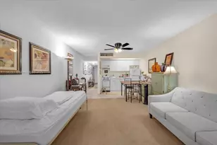 13455 SW 16th Ct, Pembroke Pines, FL 33027 - Photo 6