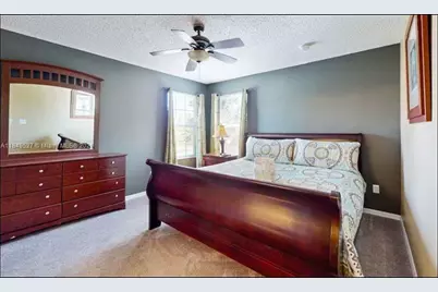 4690 Golden Beach Ct, Kissimmee, FL 34746 - Photo 6