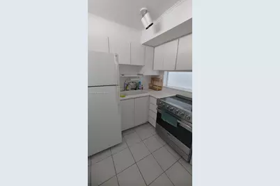 3030 Marcos Dr #T409, Aventura, FL 33160 - Photo 8