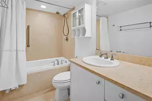 19900 E Country Club Dr, Aventura, FL 33180 - Photo 20