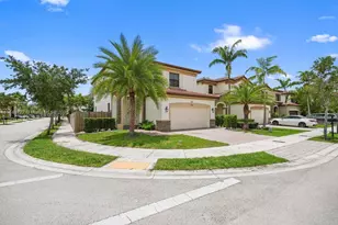 10016 NW 89th Terrace, Doral, FL 33178 - Photo 6