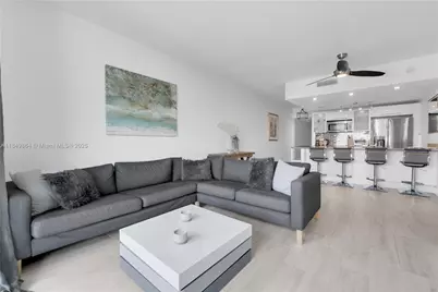 185 SW 7th St #1901, Miami, FL 33130 - Photo 10