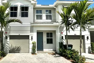 181 SW 170th Ave, Pembroke Pines, FL 33027 - Photo 1