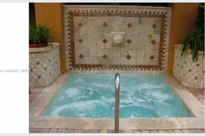 [Address not provided], West Palm Beach, FL 33401 - Photo 2