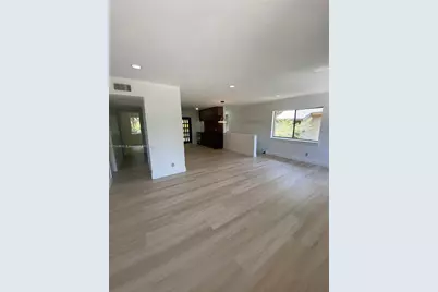 241 Wimbledon Lake Dr #241, Plantation, FL 33324 - Photo 10