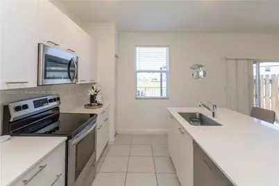 12561 NW 23rd Pl, Miami, FL 33167 - Photo 14