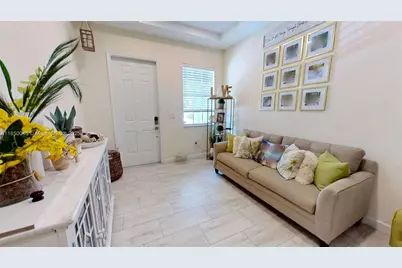 1420 SE 26th Ave, Homestead, FL 33035 - Photo 8