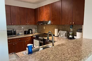 9682 Fontainebleau Blvd, Miami, FL 33172 - Photo 18