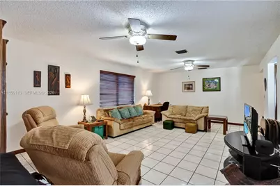 9461 SW 134th St, Miami, FL 33176 - Photo 10