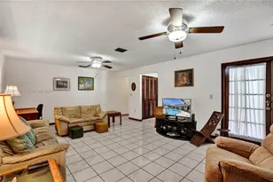 9461 SW 134th St, Miami, FL 33176 - Photo 8