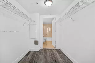 1750 N Bayshore Dr, Miami, FL 33132 - Photo 22