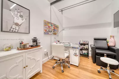Full Service Salon Suite For Sale in Hialeah Gardens, Hialeah, FL 33016 - Photo 10