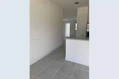 18901 SW 316th Ter, Homestead, FL 33030 - Photo 8