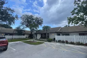 3314 S Carambola Cir S, Coconut Creek, FL 33066 - Photo 2