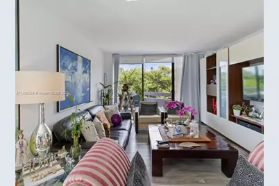2501 Brickell Ave #307, Miami, FL 33129 - Photo 2