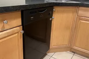 17255 SW 95th Ave, Palmetto Bay, FL 33157 - Photo 4