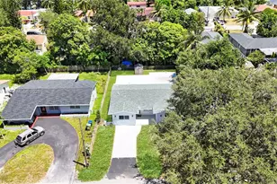 255 NE 164th St, Miami, FL 33162 - Photo 26