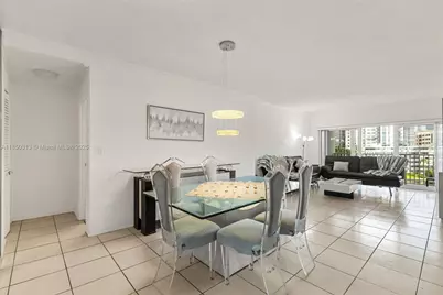 300 Bayview Dr #509, Sunny Isles Beach, FL 33160 - Photo 16