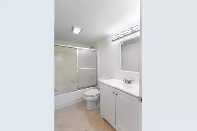 1400 SW 124th Ter #109Q, Pembroke Pines, FL 33027 - Photo 28