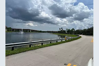 1400 SW 124th Ter #109Q, Pembroke Pines, FL 33027 - Photo 12