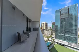 1300 Brickell Bay Dr, Miami, FL 33131 - Photo 22
