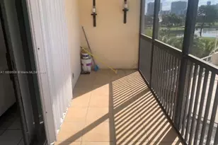 20379 W Country Club Dr, Aventura, FL 33180 - Photo 2