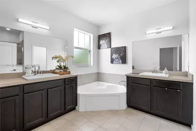 11732 SW 243rd St, Homestead, FL 33032 - Photo 6