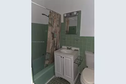 163 NW 18th Ct, Miami, FL 33125 - Photo 8