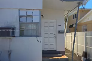 163 NW 18th Ct, Miami, FL 33125 - Photo 2