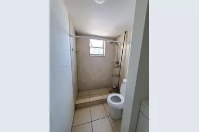 1100 NE 1st Ct #106, Hallandale Beach, FL 33009 - Photo 2