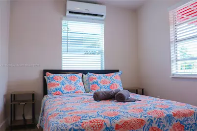 305 Phippen Waiters Rd #1, Dania Beach, FL 33004 - Photo 6