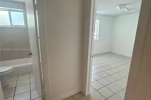 5814 NE 4th Ct, Miami, FL 33137 - Photo 10