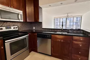 20500 W Country Club Dr, Aventura, FL 33180 - Photo 2