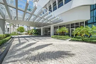 6301 Collins Ave, Miami Beach, FL 33141 - Photo 16