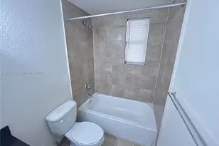 2880 Pine Tree Dr, Miami Beach, FL 33140 - Photo 8