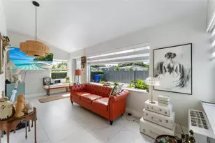 1130 NW 57th St, Miami, FL 33127 - Photo 8