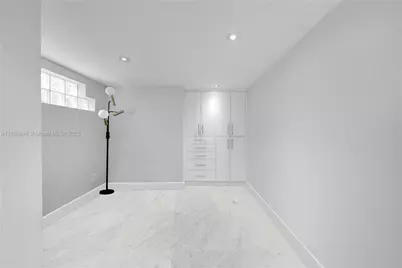 1558 NE Quayside Ter #D10, Miami, FL 33138 - Photo 26