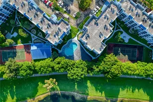 9460 Fontainebleau Blvd, Miami, FL 33172 - Photo 2